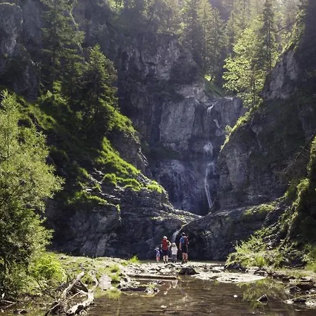 Blick Auf Ehrenberg * Reutte